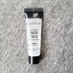 Free w purchase Smashbox photofinish primer sample